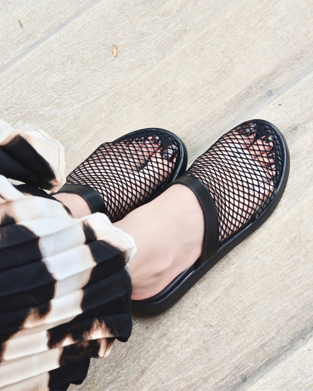 Neta Slides - Black