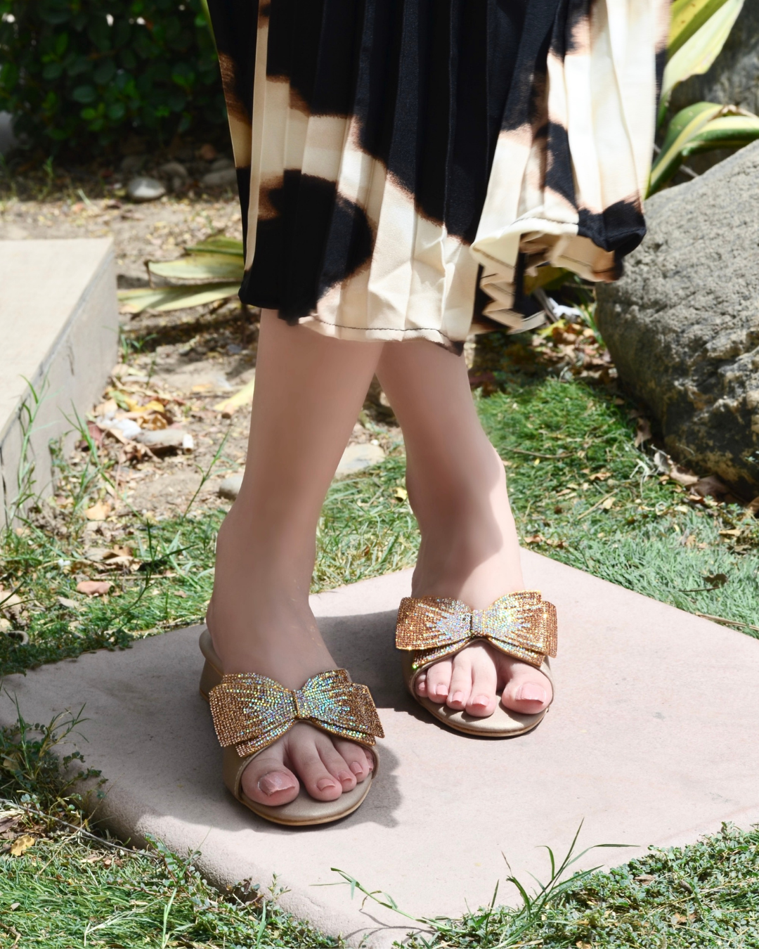 Calley Slides - Gold