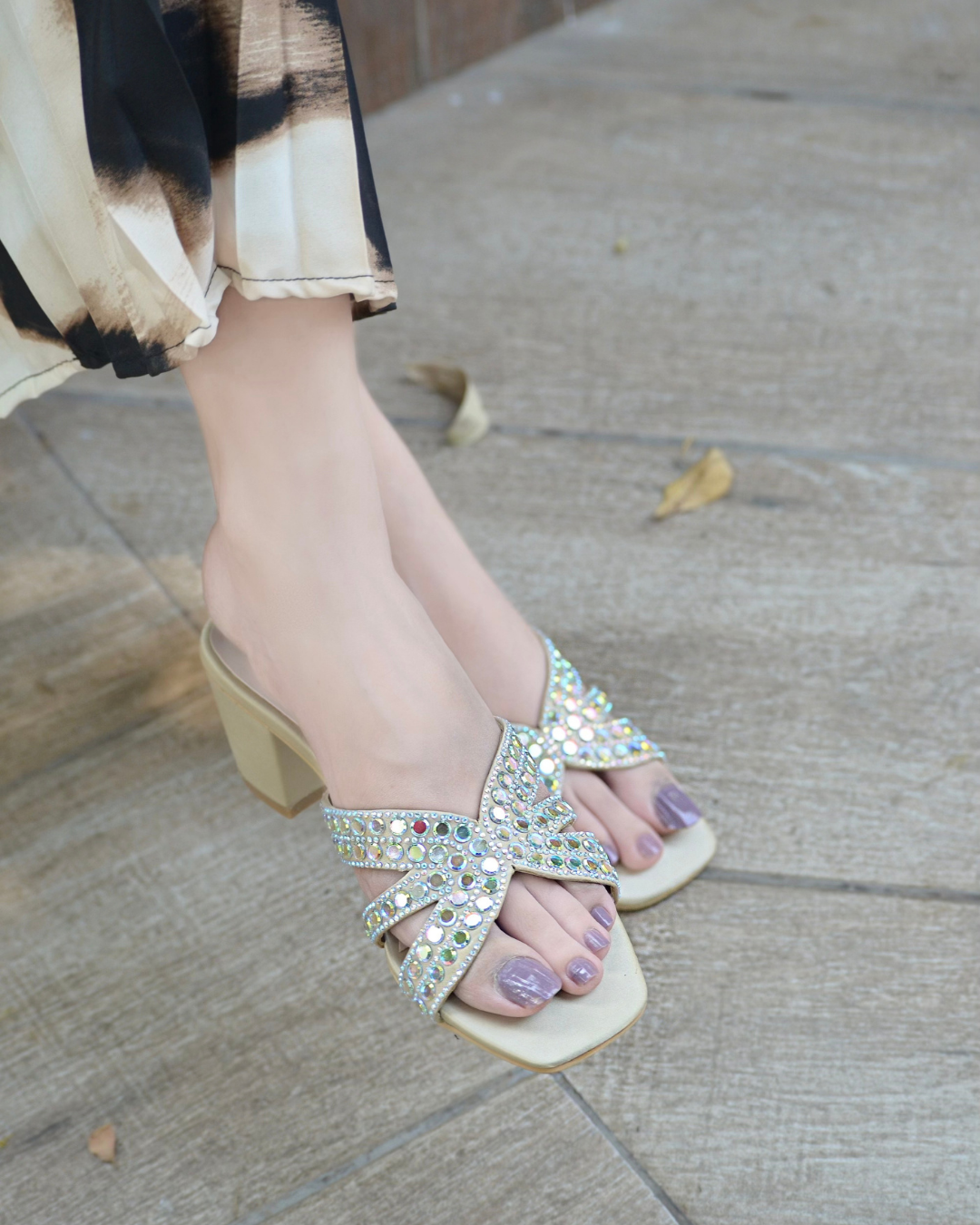 Zoya Heels - Beige / Gold